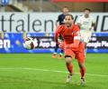 Bild: Swen Pförtner/dpa
Oliver Baumann verlor am Sonntag mit Hoffenheim in Paderborn.