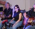 Bild: Konrad Rosner
Raphael Gerl, Nadine Thoma und Berthpold Franz (von links) von der Band "Timeless" überzeugten das Publikum.