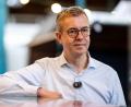 Bild: Fabian Sommer/dpa
CDU-Spitzenkandidat Stefan Evers will das Rote Rathaus für seine Partei verteidigen. (Archivbild)