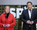 Bild: Kay Nietfeld/dpa
Das Führungstandem kommt zunehmend ins Schlingern. (Archivbild)s