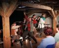 Bild: Florian Wein / OVIGO Theater
Szenenbild aus der Impro-Show „Heureka“ des OVIGO Theaters.