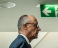 Bild: Michael Kappeler/dpa
Der Kanzler steht schon seit Wochen unter Druck - und die Wahlergebnisse in Berlin und Mecklenburg-Vorpommern machen die Lage nicht einfacher.