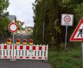 Bild: Bernhard Kreuzer
Die Marktredwitzer Straße ist auf einer Länge von 155 Metern für den gesamten Verkehr gesperrt. Schulbusse müssen einen kleinen Umweg nehmen.