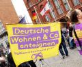 Bild: Wolfgang Kumm/dpa
2021 hatte sich eine Mehrheit bei einem Volksentscheid für die Vergesellschaftung großer Wohnungsunternehmen ausgesprochen. (Archivbild)
