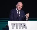 Bild: Darryl Dyck/The Canadian Press/AP/dpa
FIFA-Chef Infantino geht mit einem Brief an die Fußball-Funktionäre in die Offensive. (Archivbild)