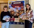 Bild: Stefanie Gradl
Sabrina Lindner und Corinna Leißl (links) stellen am waren für das Projekt verantwortlich. Startschuss ist Sonntag am Herbstmarkt.