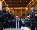 Bild: Expa/ Johann Groder/APA/dpa
Der Investor René Benko ist wegen Schädigung seiner Gläubiger zu zweieinhalb Jahren Haft verurteilt worden