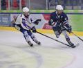 Bild: Dieter Jäschke
Leon Spörl (rechts) von den Young Blue Devils Weiden steuerte in den beiden Spielen gegen Ravensburg am Wochenende drei Treffer bei – am Ende gingen jedoch beide Partien verloren.