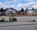 Bild: Thomas Dobler
Dem Erdboden gleichgemacht wurde in den vergangenen Wochen das große Areal des früheren Autohauses Maschek an der Ecke Libourne-Allee und Regensburger Straße in Schwandorf.