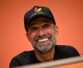 Bild: Federico Gambarini/dpa
Jürgen Klopp sah mehr Gründe zur Freude als zur Kritik nach dem Remis in Amsterdam.