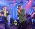 Bild: Helmut Kunz
"Fullhouse Blues Gang" legt sich auf der "Live-Stage" so richtig in Zeug.