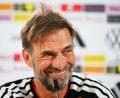 Bild: Federico Gambarini/dpa
Jürgen Klopp zeigt sich vor seinem ersten Heim-Länderspiel gut gelaunt.