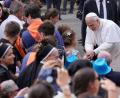 Bild: Laurent Cipriani/AP/dpa
Papst Leo XIV. traf sich auch mit Missbrauchsopfern.