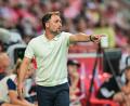Bild: Sebastian Christoph Gollnow/dpa
Probleme im Pokal: Trainer José Barcala und die Bayern-Frauen. (Archivbild)