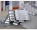 Symbolbild: Monika Skolimowska/dpa
Die Grenzpolizei fand bei dem jungen Mann mehr als 1.000 Tabletten Oxycodon.
