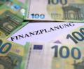 Symbolbild: Karl-Josef Hildenbrand/dpa
Tirschenreuth freut sich über Gewerbesteuereinnahmen in Höhe von fast 19 Millionen Euro. Das sind rund 5 Millionen Euro mehr als geplant. Im Haushalt 2025 waren 14 Millionen Euro angesetzt. Die Einnahmensituation lasse "etwas zuversichtlicher auf die großen Investitionen blicken, die der Stadt bevorstehen", erklärte Kämmerer Harald Eckstein auf Anfrage von Oberpfalz-Medien.