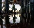 Bild: David Goldman/AP/dpa
Methan entsteht auch in der Öl- und Gasindustrie. (Archivbild)