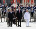 Bild: José Oliva/EUROPA PRESS/dpa
Macron wurde in Madrid mit militärischen Ehren empfangen.