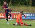 Bild: Hans Mark
Ende Juli empfing der 1. FC Schwarzenfeld mit Torwart Stefan Seitz in der ersten BFV-Pokalrunde die SpVgg Unterhaching (Szene aus diesem Spiel). Am Dienstag sind die Schwarzenfelder im Halbfinale des Totopokals ausgeschieden.