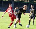 Bild: Rudi Gebert
Die SpVgg Wiesau (links Lukas Bächer) und der FC Tirschenreuth (rechts Andreas Bäuml) trennten sich vergangenen Sonntag 1:1. Am zwölften Spieltag der Kreisliga 2 gastiert Wiesau bei Spitzenreiter VfB Arzberg, die Tirschenreuther empfangen den FC Marktleuthen.