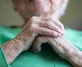 Bild: Marijan Murat/dpa
Die Koalition will die Pflege reformieren - tut sich bei dem Projekt aber schwer. (Symbolfoto)