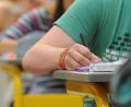 Bild: Armin Weigel/dpa
Ein zentraler Mathe-Test an bayerischen Gymnasien kann in diesem Jahr nicht gewertet werden. (Archivbild)