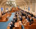 Symbolbild: Šimánek Vít/CTK/dpa
Ein Blick in den tschechischen Senat in Prag: Am 9. und 10. Oktober werden 27 der 81 Senatoren neu gewählt.