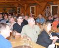 Bild: Richard Braun
Mit großem Interesse verfolgten zahlreiche Bürgerinnen und Bürger die Bürgerversammlung der Gemeinde Schwarzach, die dieses Mal in der Johannihütte in Weiding sasttfand.