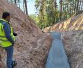 Bild: bl
Wie ein Wasserfall aus Beton wirkt diese Verfüllung eines Stollens aus der Stullner Bergbau-Ära.