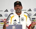 Bild: Christian Charisius/dpa
Jürgen Klopp möchte gegen Griechenland die Niederlage von Augsburg vergessen machen.