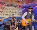 Bild: Sabine Mende 
"Capone und die Prohibition Band" sorgten im "Kulturbahnhof Parapluie" für Stimmung.