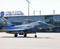 Bild: Daniel Löb/dpa
Eurofighter-Kampfjets der Luftwaffe trainieren derzeit am Flughafen Nürnberg die Zusammenarbeit mit zivilen Strukturen.