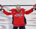 Bild: Nick Wass/AP/dpa
Das Karriereende steht fest: Alexander Owetschkin geht in Eishockey-Rente. (Archivbild)