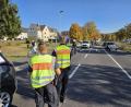 Bild: Tobias Gräf
Im Feierabendverkehr auf der Rosenberger Straße: Beamte kontrollierten auf Höhe Möbel Münch, ob Fahrer unter Drogeneinfluss unterwegs waren. Es wurden auch prompt welche erwischt.