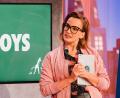 Bild: ZDF/Jens Hartmann
Die gebürtige Oberpfälzerin Kathrin Anna Stahl legt sich bei ihrem Auftritt in "Die Anstalt" mit dem Bundeskanzler und der AfD an. Sie spielt dessen Image-Beraterin.