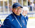 Bild: Elke Englmaier
Dave Matsos ist zurück an der Bande: Am Freitagabend beim Gastspiel in Dresden feiert der neue Trainer der Blue Devils Weiden sein Pflichtspiel-Debüt in der DEL2.