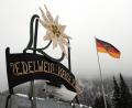 Bild: picture alliance / dpa
Ein 23 Jahre alter Rekrut der Mittenwalder Gebirgsjäger ist wenige Tage nach Dienstantritt gestorben. (Archivbild).