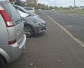 Bild: tk
Die Nutzung des Geh- und Radwegs wird durch das falsche Parken behindert.