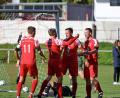 Bild: Dieter Jäschke
Der FSV Waldthurn (rote Trikots) gewann das Spitzenspiel der A-Klasse Ost gegen die SG Störnstein/Wurz mit 2:0.