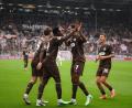 Bild: Gregor Fischer/dpa
St. Pauli bejubelt den Treffer zum 1:0.