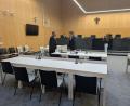 Bild: wüw
Am vermutlich vorletzten Verhandlungstag im Müllprozess verteidigte alleine der Weidener Rechtsanwalt Rouven Colbatz den Angeklagten. Die Wahlverteidigerin Stefanie Amann war an diesem Montag verhindert.