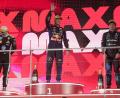 Bild: Ng Han Guan/AP/dpa
Max Verstappen (M) ist in Singapur wieder der Alte.