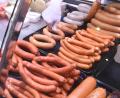 Bild: Gabi Schönberger
Fleisch und Wurst vom Metzger um die Ecke erfordert vom Kunden immer weitere Wege. Die Zahl der Handwerksbetriebe in der Lebensmittelbranche sinkt auch in Weiden und dem Landkreis Neustadt/WN.