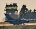 Bild: Thomas Frey/dpa
Zeichen des Zusammenhalts: Die Luftwaffe verlegt für die Nato-Übung drei Tornados nach Italien. (Archivbild)
