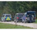 Bild: Peter Kneffel/dpa
In den Tagen nach der Sichtung hatten Polizisten das Naturschutzgebiet durchkämmt.