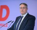 Bild: Hannes P Albert/dpa
Schweitzer soll neuer Arbeitsminister werden.