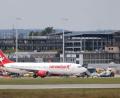 Bild: Daniel Löb/dpa
Die Maschine der Fluggesellschaft Corendon landete am Dienstag sicher in Nürnberg.