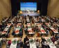 Bild: Helmut Kunz
Rund 600 Menschen füllen die Max-Reger-Halle in Weiden beim Seniorennachmittag.