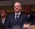 Bild: Sam Hodde/AP/dpa
Der FIFA-Präsident bleibt in der Kritik. (Archivbild)