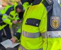 Symbolbild: Bundespolizei
Ein 43-Jähriger wurde bei der Grenze Waidhaus von der Bundespolizei kontrolliert und festgenommen. Gegen ihn lagen drei Fahndungsausschreibungen vor.